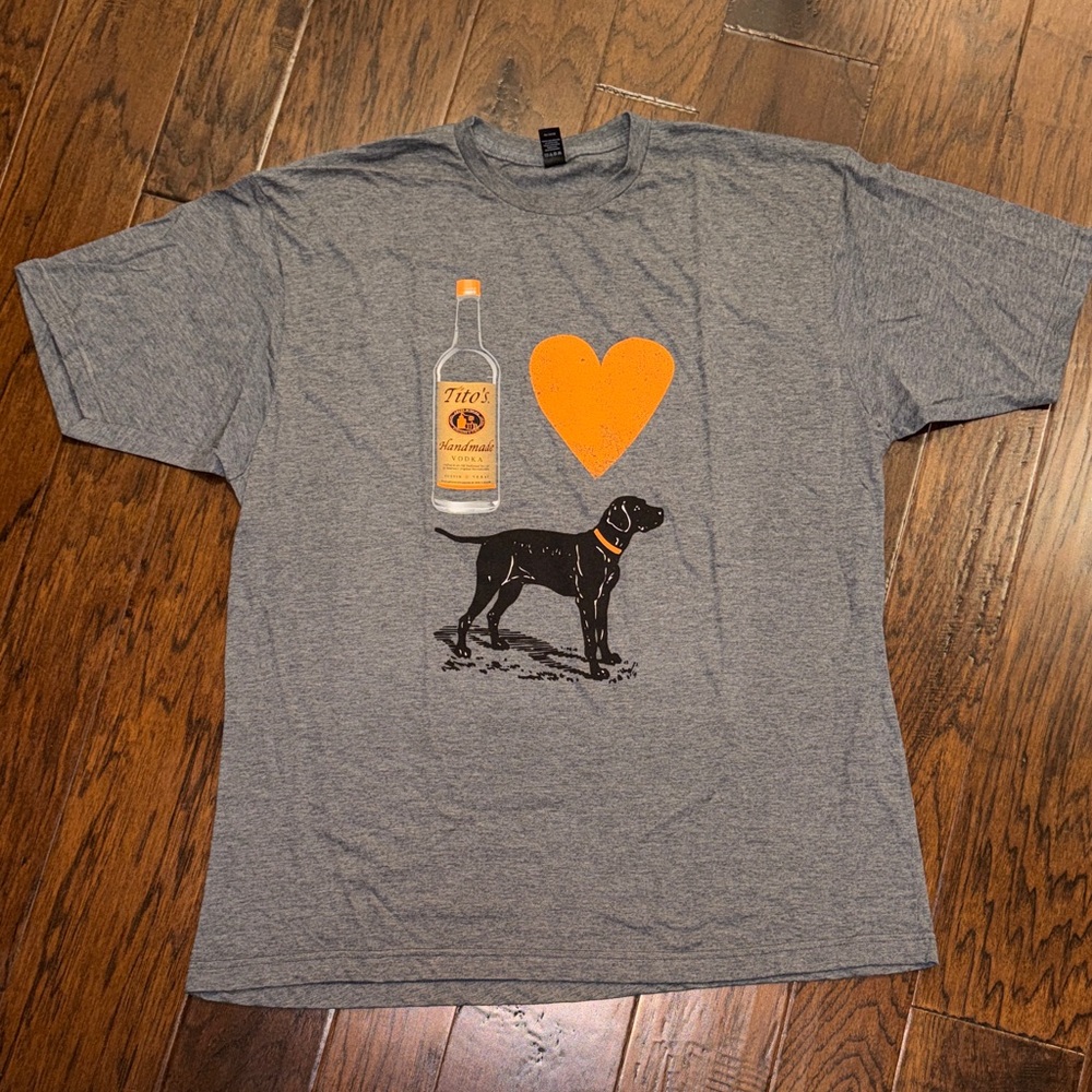 Tito’s Vodka 🧡 Gray Dog Graphic T-Shirt sz XXL NWOT